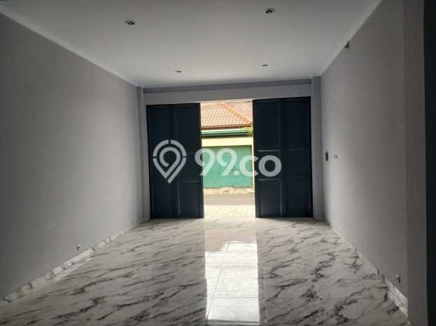 Ruko untuk disewa di Jebres punya LT 64m2 & LB 125m2 harga sewa kompetitif Ruko untuk disewa di Jebres punya LT 64m2 & LB 125m2 harga sewa kompetitif