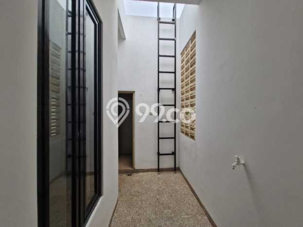 Rumah Elit Modern Siap Huni di Cipinang Jakarta Timur Rumah Elit Modern Siap Huni di Cipinang Jakarta Timur