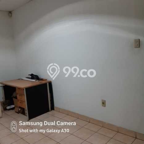 LOKASI TERBAIK! Gudang Kawasan Cikarang Barat, Luas 970m², Pusat Komersial LOKASI TERBAIK! Gudang Kawasan Cikarang Barat, Luas 970m², Pusat Komersial