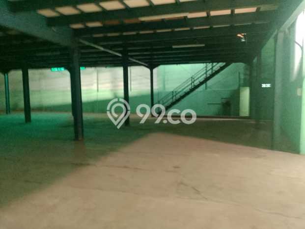 AREA KOMERSIAL! Gudang Disewakan di Pulo Gadung, Luas 720m², Jalan Strategis, Siap Operasional AREA KOMERSIAL! Gudang Disewakan di Pulo Gadung, Luas 720m², Jalan Strategis, Siap Operasional