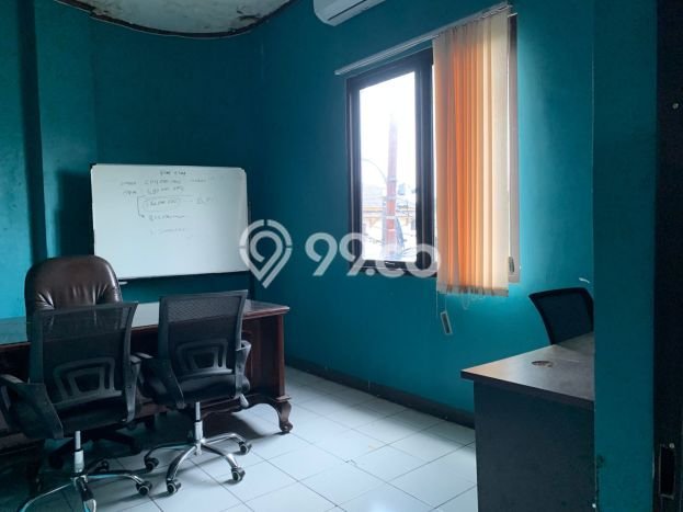 AREA PREMIUM! Gudang di Bekasi Barat, Luas 450m², Lokasi Premium AREA PREMIUM! Gudang di Bekasi Barat, Luas 450m², Lokasi Premium