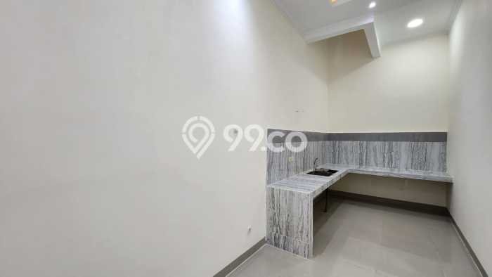 Siap Huni Rumah Mewah 5 Kamar di Kelapa Gading Dekat ke Mana Pun Siap Huni Rumah Mewah 5 Kamar di Kelapa Gading Dekat ke Mana Pun
