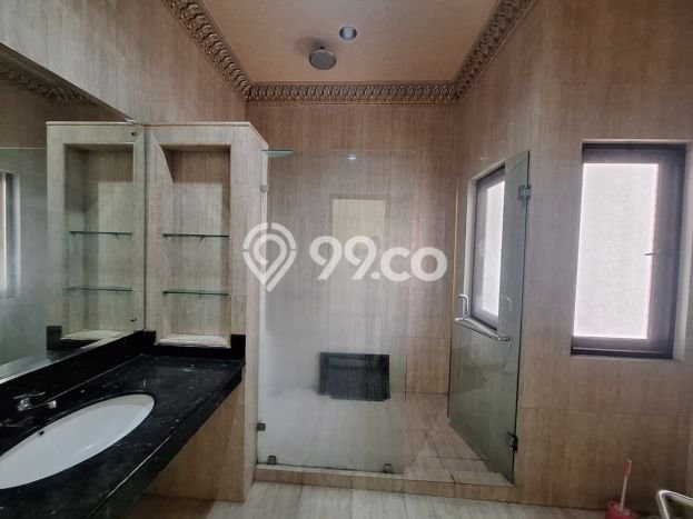 Dijual Rumah Premium dengan Fasilitas Sekitar Lengkap di Kelapa Gading, Jakarta Utara Dijual Rumah Premium dengan Fasilitas Sekitar Lengkap di Kelapa Gading, Jakarta Utara