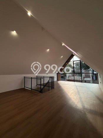 Dijual Rumah Luas Megah Dengan View Cantik di Setra Duta, Bandung Dijual Rumah Luas Megah Dengan View Cantik di Setra Duta, Bandung