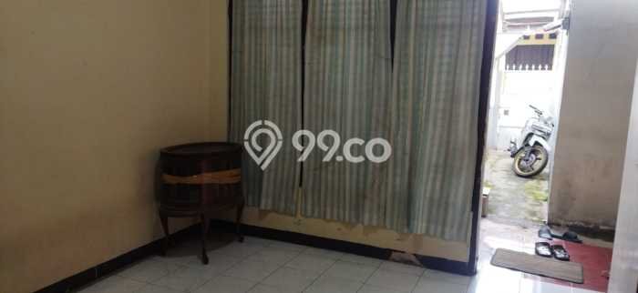 Rumah Kost untuk Dijual di Pondok Aren dengan 8 KT, 3 KM, Luas 145m2 Rumah Kost untuk Dijual di Pondok Aren dengan 8 KT, 3 KM, Luas 145m2