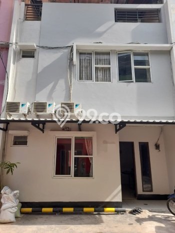 Unit Kost Dijual di Karawaci dengan 11 Kamar Tidur & Luas Bangunan 144m2 Unit Kost Dijual di Karawaci dengan 11 Kamar Tidur & Luas Bangunan 144m2