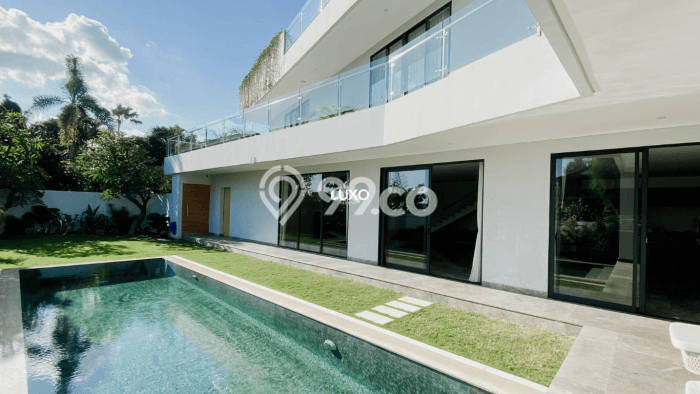 FOR SALE! Vila di Pererenan, Area 450m2m², Dekat ke Pusat Kota FOR SALE! Vila di Pererenan, Area 450m2m², Dekat ke Pusat Kota