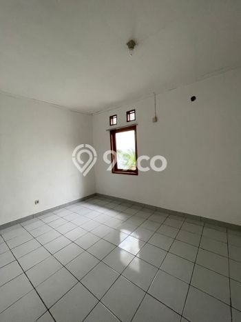 Rumah Elit Modern Tanpa Renovasi di Lebak Bulus Jakarta Selatan Rumah Elit Modern Tanpa Renovasi di Lebak Bulus Jakarta Selatan