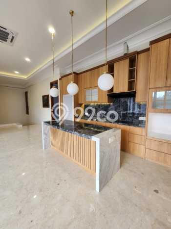 Rumah Asri 5 KT di Kemang, Jakarta Selatan - Luas Tanah 517m² Rumah Asri 5 KT di Kemang, Jakarta Selatan - Luas Tanah 517m²