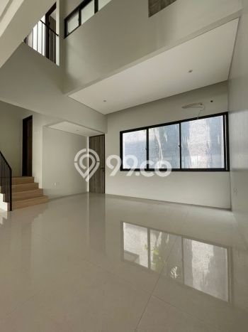 Ready to Use! Premium House LT 99m2 Desain Elegan di Kemang Ready to Use! Premium House LT 99m2 Desain Elegan di Kemang
