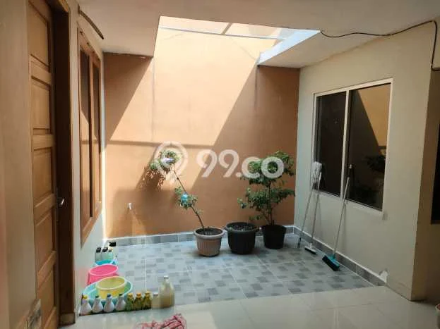 Rumah sewa siap pakai 5 KT di Semanan, Jakarta Barat Rumah sewa siap pakai 5 KT di Semanan, Jakarta Barat