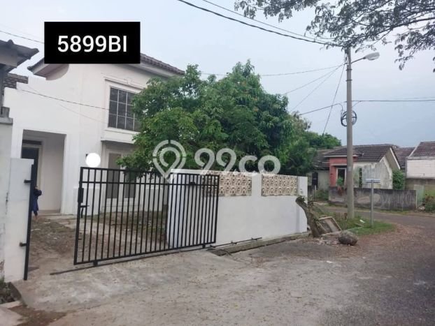 INVESTASI CERDAS! Rumah Exclusive Depok I, Depok, LT 193m² Luas Bangunan 42m² INVESTASI CERDAS! Rumah Exclusive Depok I, Depok, LT 193m² Luas Bangunan 42m²