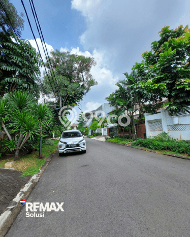 Dijual Rumah Mewah Megah Dengan View Eksklusif di Pondok Indah, Jakarta Selatan Dijual Rumah Mewah Megah Dengan View Eksklusif di Pondok Indah, Jakarta Selatan