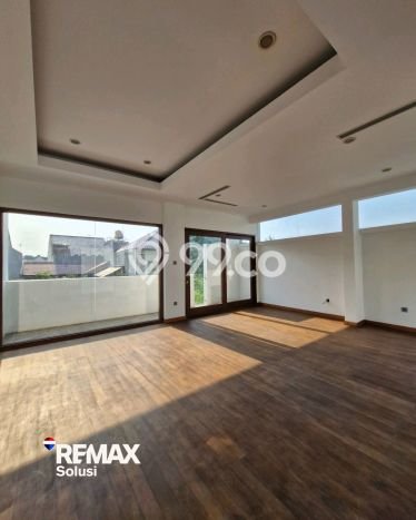 Dijual Rumah Mewah Elegan Dengan View Cantik di Pondok Indah, Jakarta Selatan Dijual Rumah Mewah Elegan Dengan View Cantik di Pondok Indah, Jakarta Selatan
