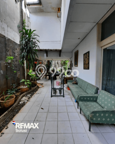 Ready to Use! Premium House LT 450m2 Desain Modern di Simprug Garden Ready to Use! Premium House LT 450m2 Desain Modern di Simprug Garden