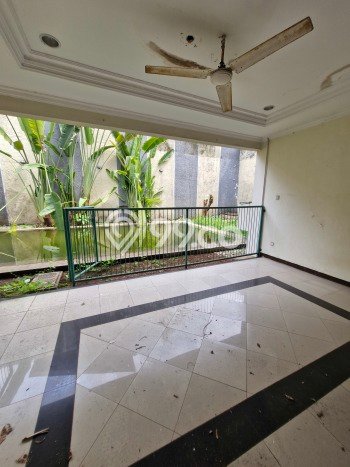 Jual Rumah Luas Megah Dengan View Eksklusif di Pondok Indah, Jakarta Selatan Jual Rumah Luas Megah Dengan View Eksklusif di Pondok Indah, Jakarta Selatan
