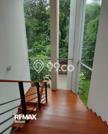 Siap Huni Hunian Elit 5 Kamar di Kebayoran Baru Dekat ke Mana Saja Siap Huni Hunian Elit 5 Kamar di Kebayoran Baru Dekat ke Mana Saja