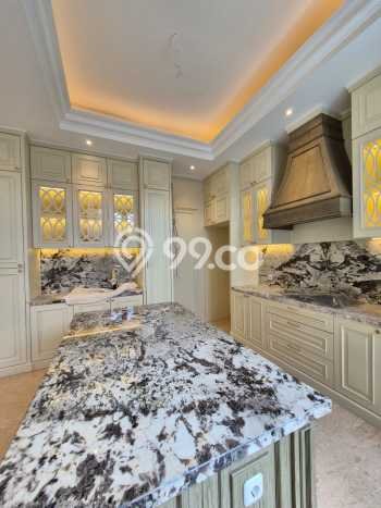 For Sale! Premium House LT 250m2 Desain Elegan di Cipete For Sale! Premium House LT 250m2 Desain Elegan di Cipete