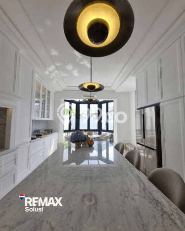 Rumah Berkualitas Kemang, Jakarta Selatan, Luas 515m² Bangunan 833m² Rumah Berkualitas Kemang, Jakarta Selatan, Luas 515m² Bangunan 833m²