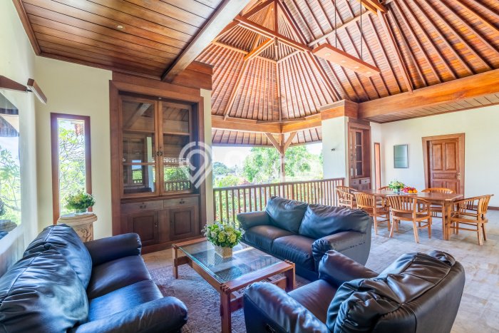 Vila di , Luas 1200m2m², Lokasi Strategis Vila di , Luas 1200m2m², Lokasi Strategis