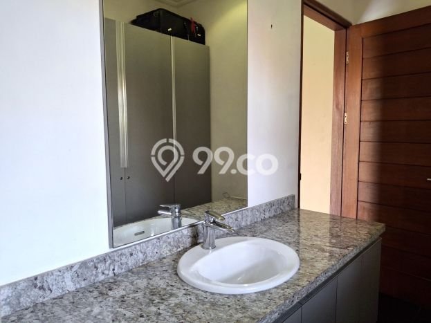 Vila Kawasan , Luas 360m2m², Dekat Mudah Pusat Kota Vila Kawasan , Luas 360m2m², Dekat Mudah Pusat Kota