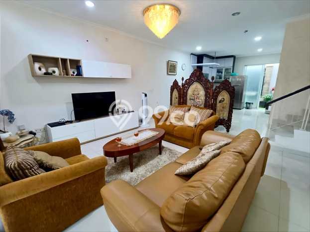 Jual Rumah Mewah Megah Dengan View Cantik di Galaxy, Bekasi Jual Rumah Mewah Megah Dengan View Cantik di Galaxy, Bekasi