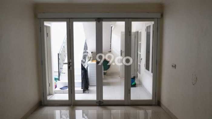 Rumah Minimalis 4 Kamar LT 240m2 di Jatiwaringin Rumah Minimalis 4 Kamar LT 240m2 di Jatiwaringin