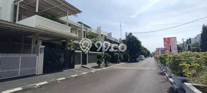 Hunian Elit LB 215m2 Siap Pakai Desain Elegan di Galaxy, Bekasi Hunian Elit LB 215m2 Siap Pakai Desain Elegan di Galaxy, Bekasi
