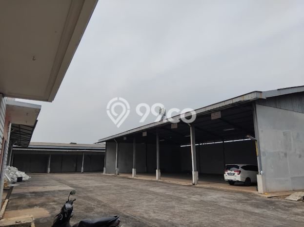 LOKASI STRATEGIS! Gudang Disewakan di Setu, Luas 3000m2m², Kawasan Komersial LOKASI STRATEGIS! Gudang Disewakan di Setu, Luas 3000m2m², Kawasan Komersial