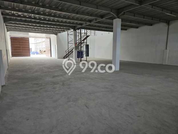 Disewakan Gudang di Kawasan Ramai Teluk Naga Luas 320m2 Disewakan Gudang di Kawasan Ramai Teluk Naga Luas 320m2
