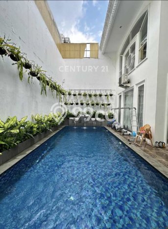 Dijual Rumah Luas Elegan Dengan View Cantik di Pondok Indah, Jakarta Selatan Dijual Rumah Luas Elegan Dengan View Cantik di Pondok Indah, Jakarta Selatan