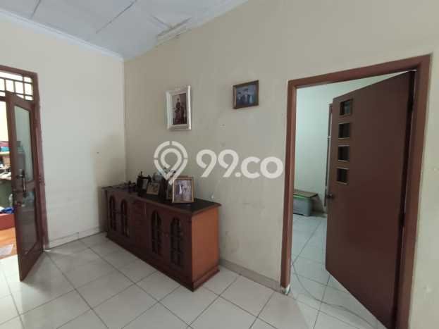 Hunian Cantik Modern Lb 225m2 di Duren Sawit, Jakarta Timur Hunian Cantik Modern Lb 225m2 di Duren Sawit, Jakarta Timur