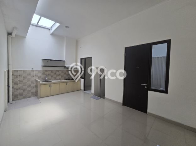 Disewakan! Rumah 3 Kamar Tidur &
1 Kamar Mandi di Jakarta Garden City, Jakarta Timur Disewakan! Rumah 3 Kamar Tidur &
1 Kamar Mandi di Jakarta Garden City, Jakarta Timur