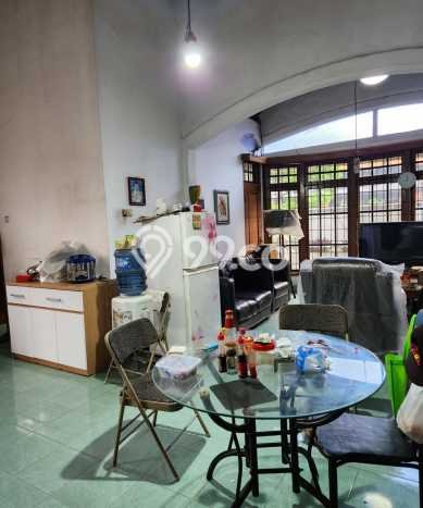 Disewakan Komersial di Kawasan Ramai Cibeunying Luas 400m2 Disewakan Komersial di Kawasan Ramai Cibeunying Luas 400m2