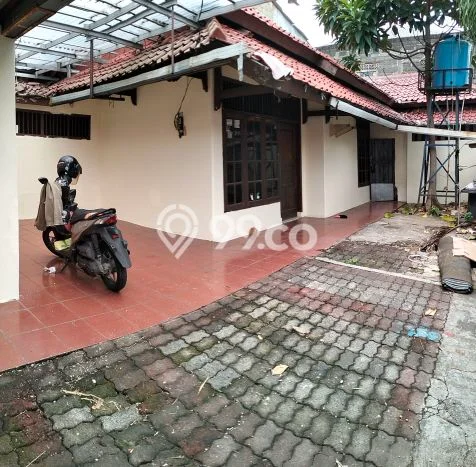 SPECIAL RATE! Rumah di Praja Dalam, 2 KM, Area Sejuk, Luas 190m² LB 155m² SPECIAL RATE! Rumah di Praja Dalam, 2 KM, Area Sejuk, Luas 190m² LB 155m²