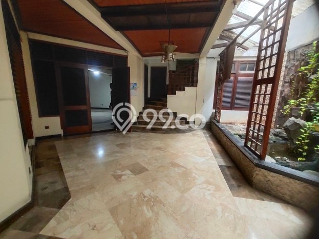 Disewakan Cepat Rumah Kondisi Bagus di Area Kebayoran Baru, Jakarta Selatan Disewakan Cepat Rumah Kondisi Bagus di Area Kebayoran Baru, Jakarta Selatan