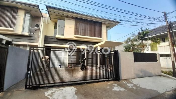 Rumah Mewah LB 350m2 Siap Huni Desain Elegan di Cipete, Jakarta Selatan Rumah Mewah LB 350m2 Siap Huni Desain Elegan di Cipete, Jakarta Selatan