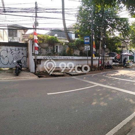 Rumah Eksklusif Dijual LT 942m2 di Cilandak, Jakarta Selatan Rumah Eksklusif Dijual LT 942m2 di Cilandak, Jakarta Selatan