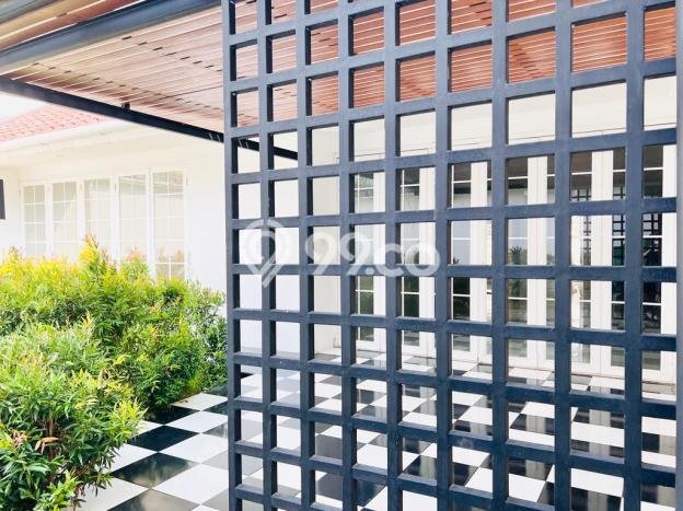 Rumah di , Dekat Mall, LT 430m2m² Rumah di , Dekat Mall, LT 430m2m²