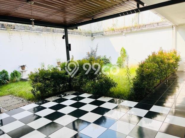 Rumah di , Dekat Mall, LT 430m2m² Rumah di , Dekat Mall, LT 430m2m²