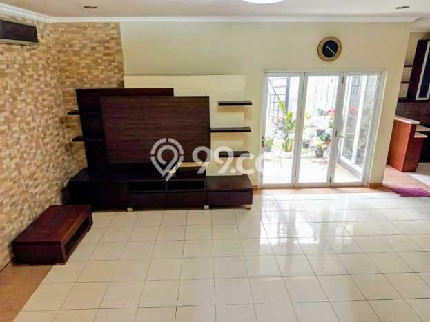 Rumah Elit LB 250m2 Siap Pakai Desain Elegan di Gading Serpong, Tangerang Rumah Elit LB 250m2 Siap Pakai Desain Elegan di Gading Serpong, Tangerang