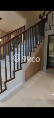 Rumah Elit LB 242m2 Siap Pakai Desain Elegan di Gading Serpong, Tangerang Rumah Elit LB 242m2 Siap Pakai Desain Elegan di Gading Serpong, Tangerang
