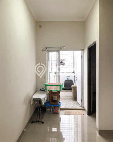 Dijual Rumah 5 Kamar Lokasi Ideal Bagus dan Strategis di Cipondoh Dijual Rumah 5 Kamar Lokasi Ideal Bagus dan Strategis di Cipondoh