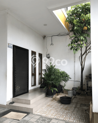 Dijual Rumah 5 Kamar Lokasi Ideal Bagus dan Strategis di Cipondoh Dijual Rumah 5 Kamar Lokasi Ideal Bagus dan Strategis di Cipondoh
