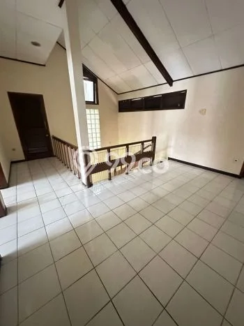 Dijual Rumah Mewah Megah Dengan View Cantik di Bintaro, Jakarta Selatan Dijual Rumah Mewah Megah Dengan View Cantik di Bintaro, Jakarta Selatan