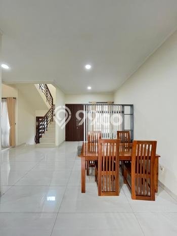 For Sale Hunian Mewah Klasik di Jakarta Selatan For Sale Hunian Mewah Klasik di Jakarta Selatan