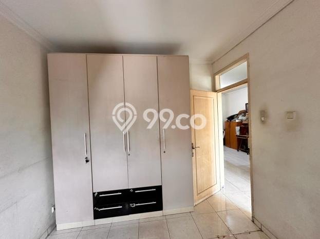 For Sale Rumah 4 Kamar Lokasi Strategis Nyaman dan Strategis di Kelapa Gading For Sale Rumah 4 Kamar Lokasi Strategis Nyaman dan Strategis di Kelapa Gading