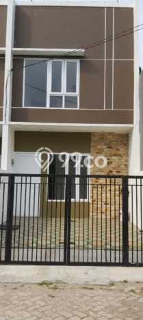 For Sale Rumah 3 Kamar Lokasi Ideal Bagus dan Strategis di Kelapa Gading For Sale Rumah 3 Kamar Lokasi Ideal Bagus dan Strategis di Kelapa Gading