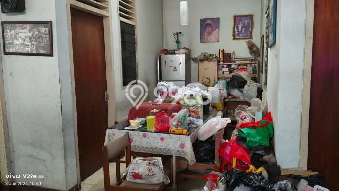 Rumah Strategis Minimalis Lb 210m2 di Semarang Tengah, Semarang Rumah Strategis Minimalis Lb 210m2 di Semarang Tengah, Semarang