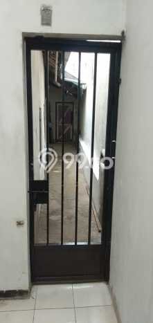 Rumah Siap Pakai area Semarang Barat, Semarang, LT 170m2m² LB 120m2m² Rumah Siap Pakai area Semarang Barat, Semarang, LT 170m2m² LB 120m2m²